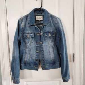 Women's Denim Jacket/Jean Jacket - size M - new without tags